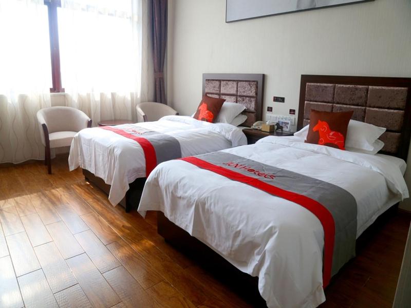 Standard Twin Room photo 3