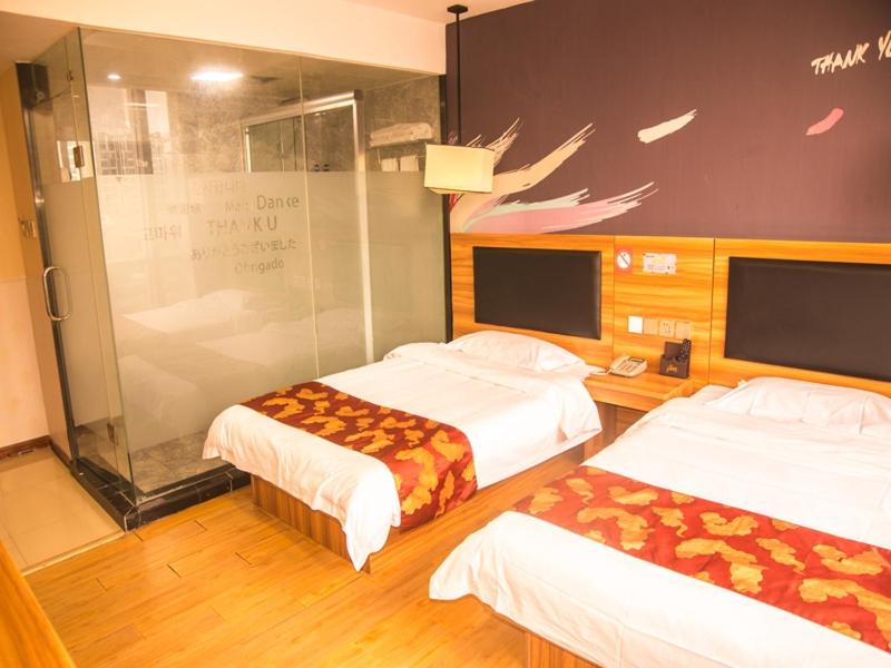 Standard Twin Room photo 2