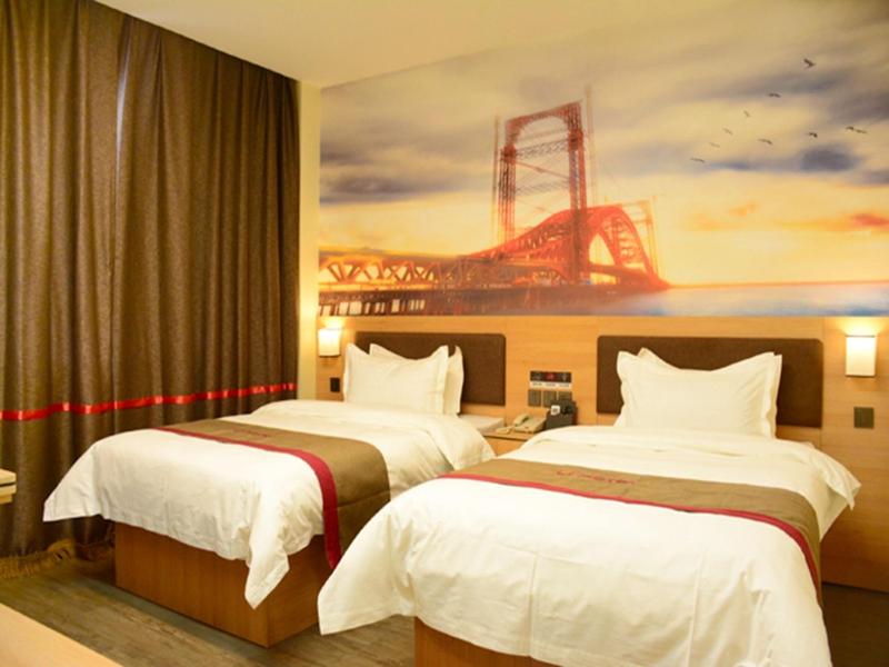 Standard Twin Room photo 2