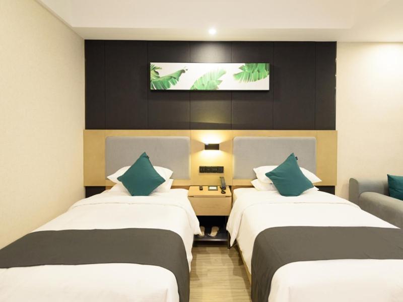 Budget Twin Room photo 2