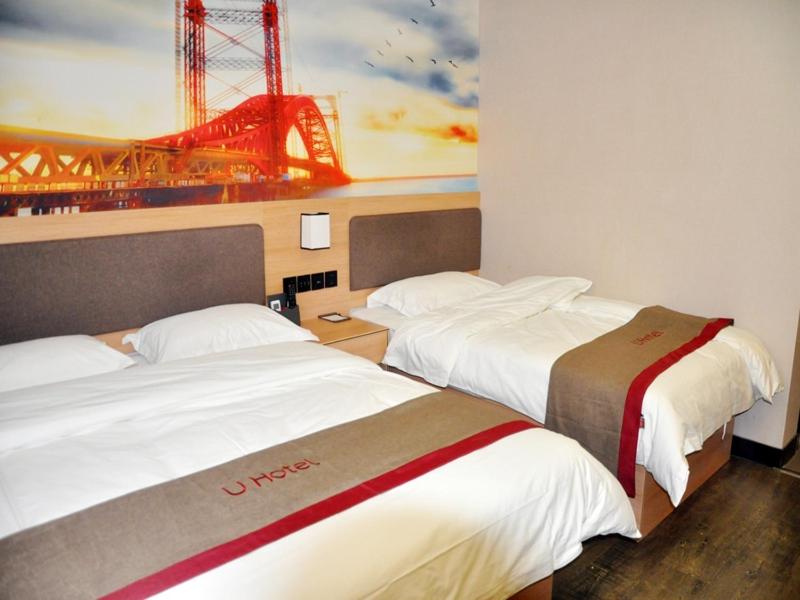 Business Twin Room photo 2