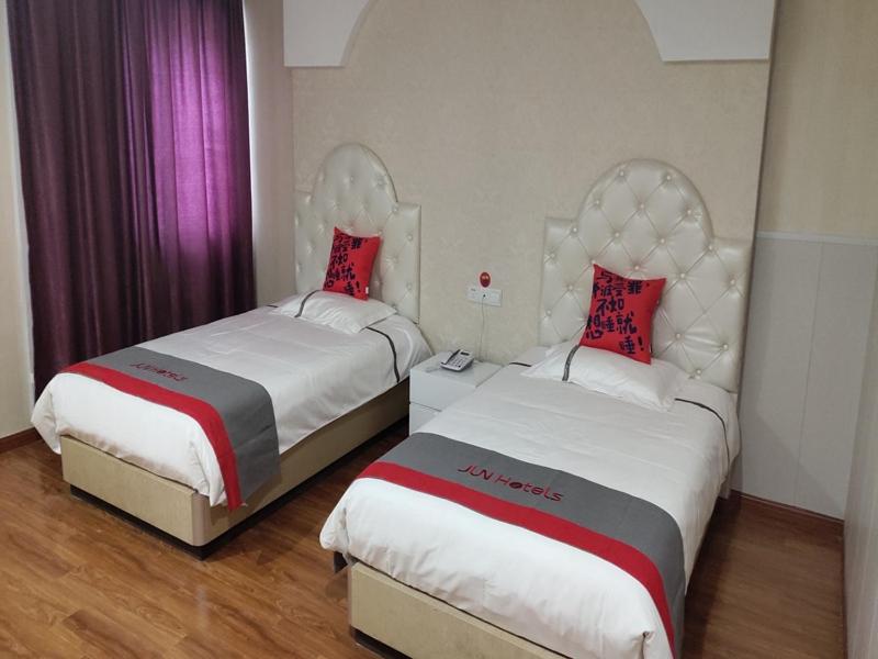 Business Twin Room