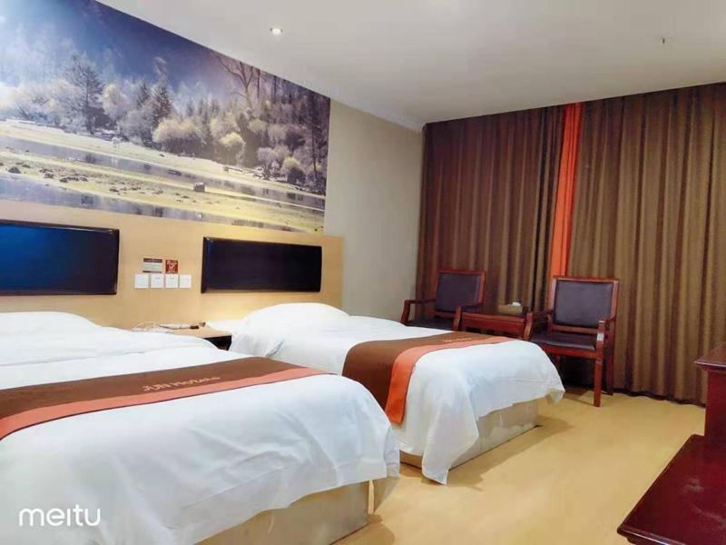 Deluxe Triple Room photo 3