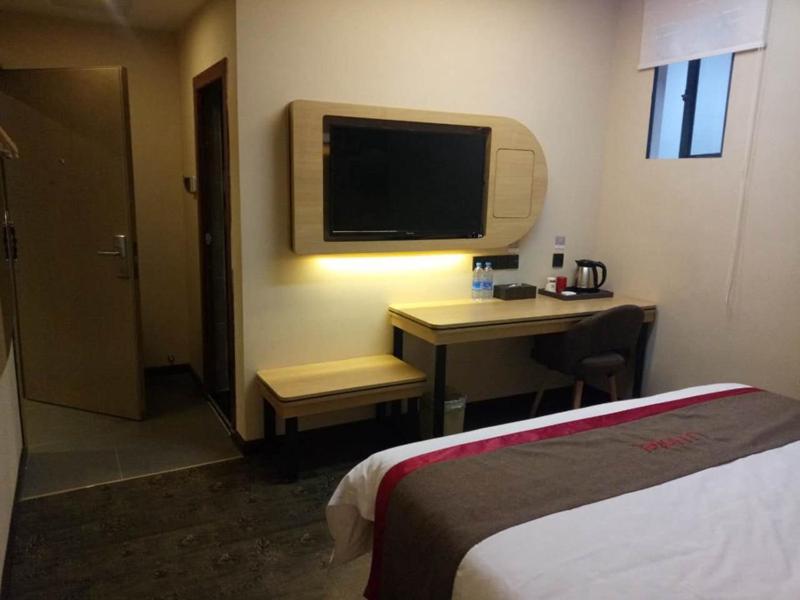 Economy Twin Room photo 1