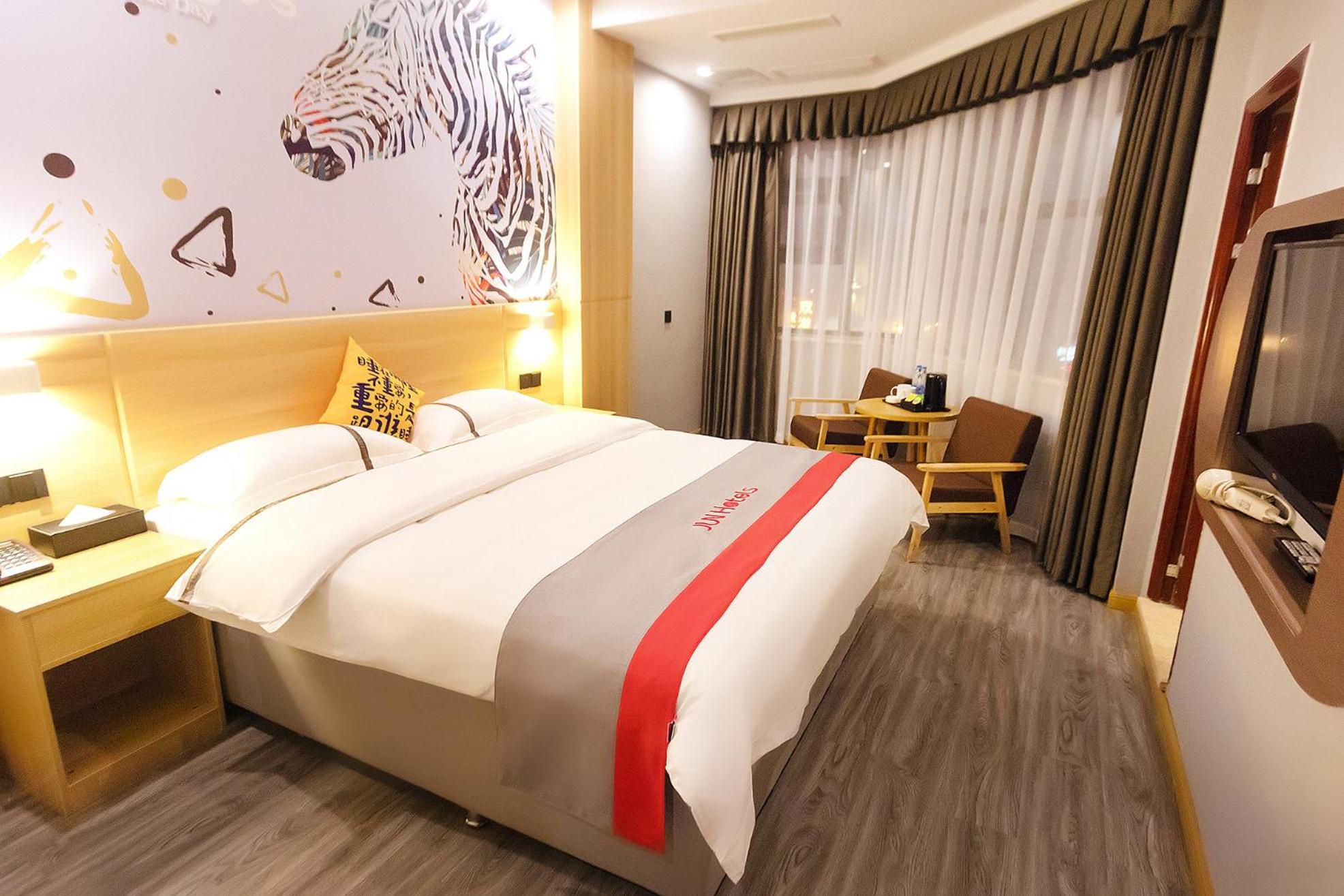 Standard Double Room - Photo 6