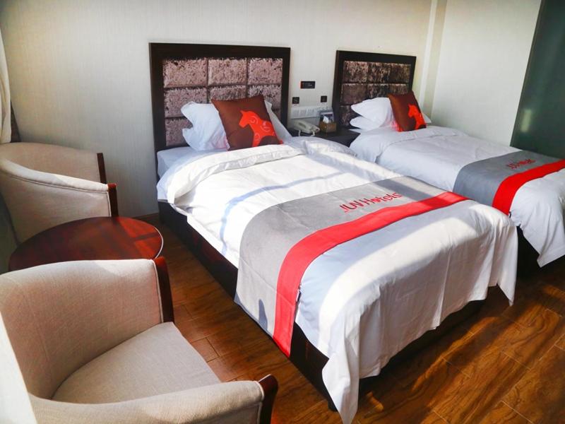 Standard Twin Room photo 1
