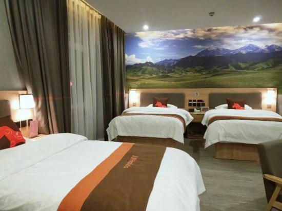 Deluxe Triple Room - Photo 3