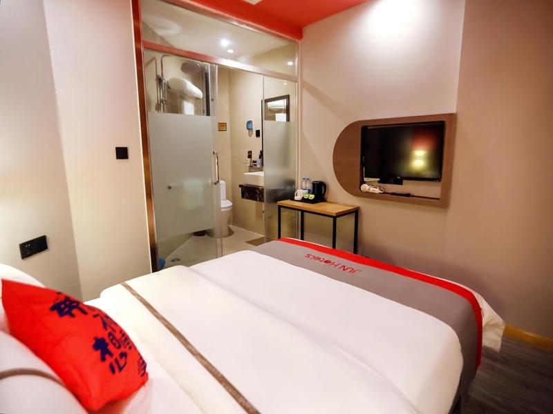 Standard Double Room - Photo 3