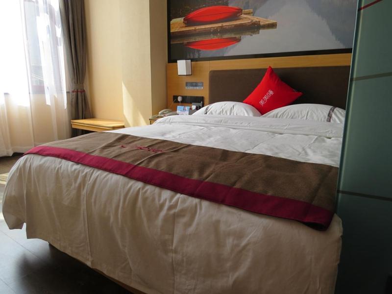 Charm Double Room photo 2