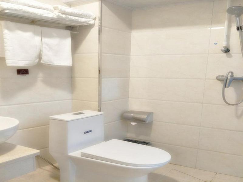 Standard Twin Room photo 1