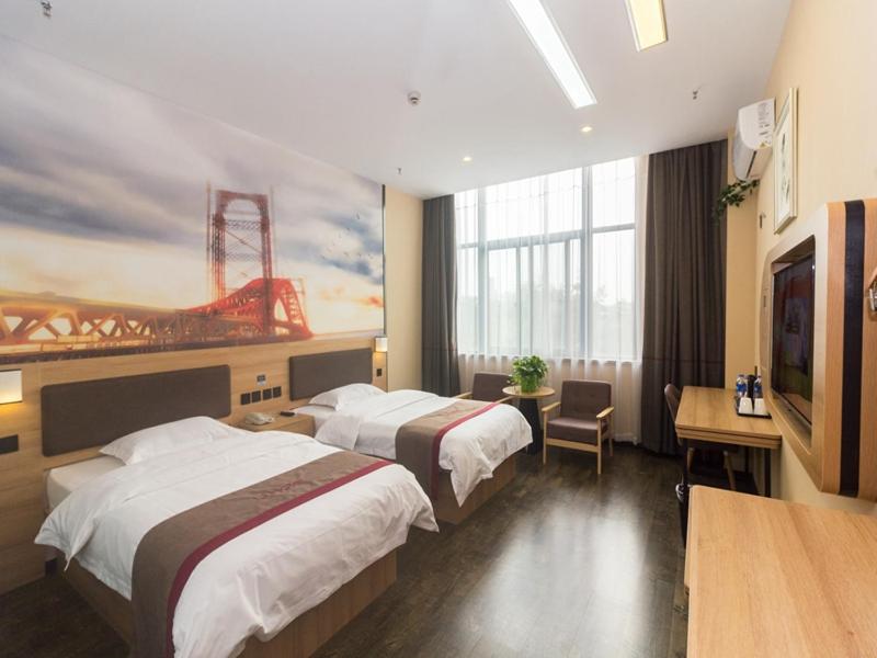 Deluxe Twin Room photo 3