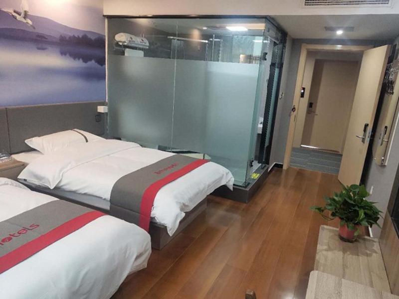 Business Twin Room photo 1
