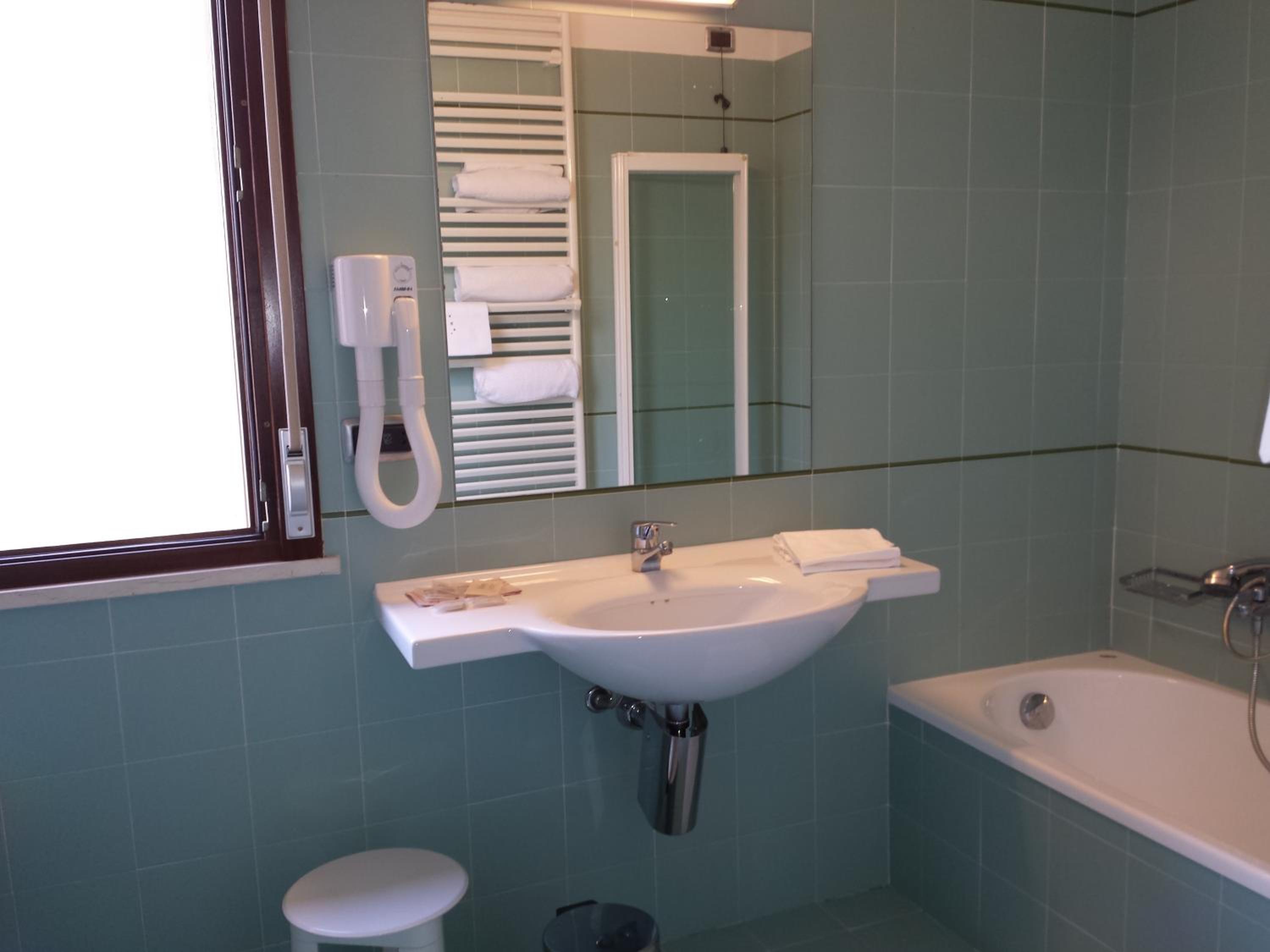 Triple Room - Photo 3