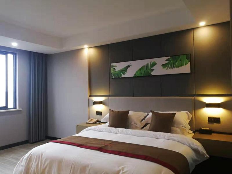 Premium Double Room photo 3