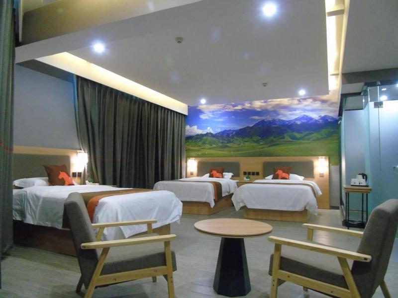 Deluxe Triple Room - Photo 1