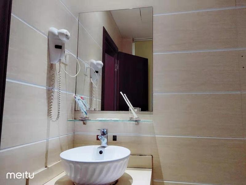 Deluxe Triple Room photo 2