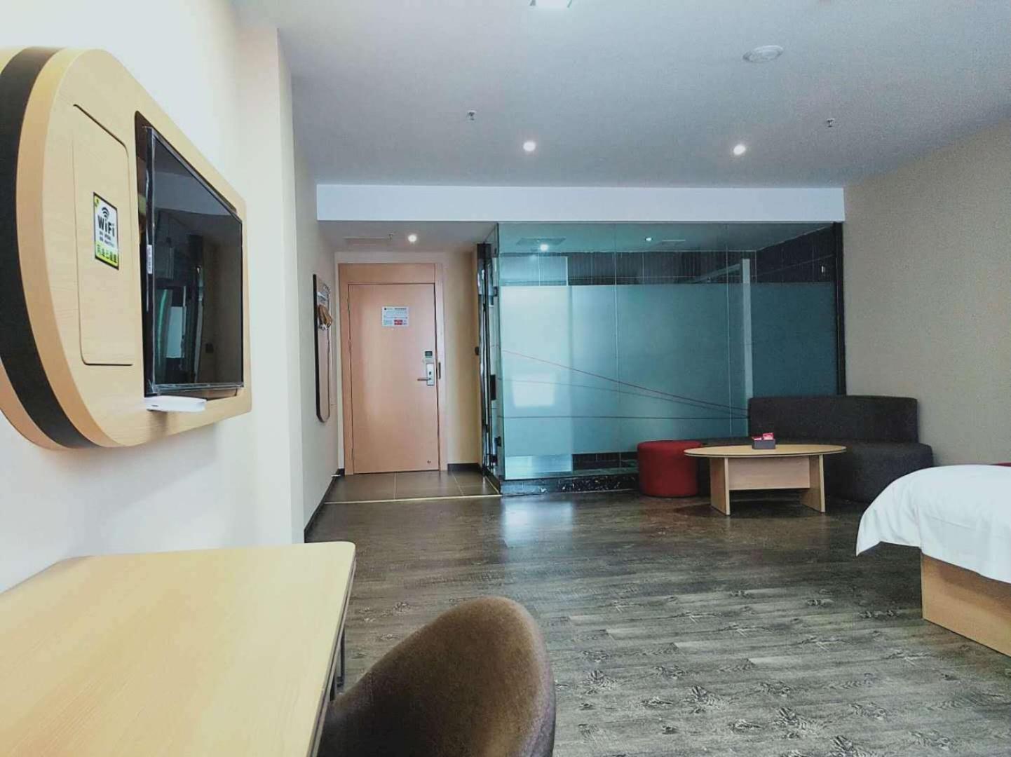 Standard Twin Room - Photo 3