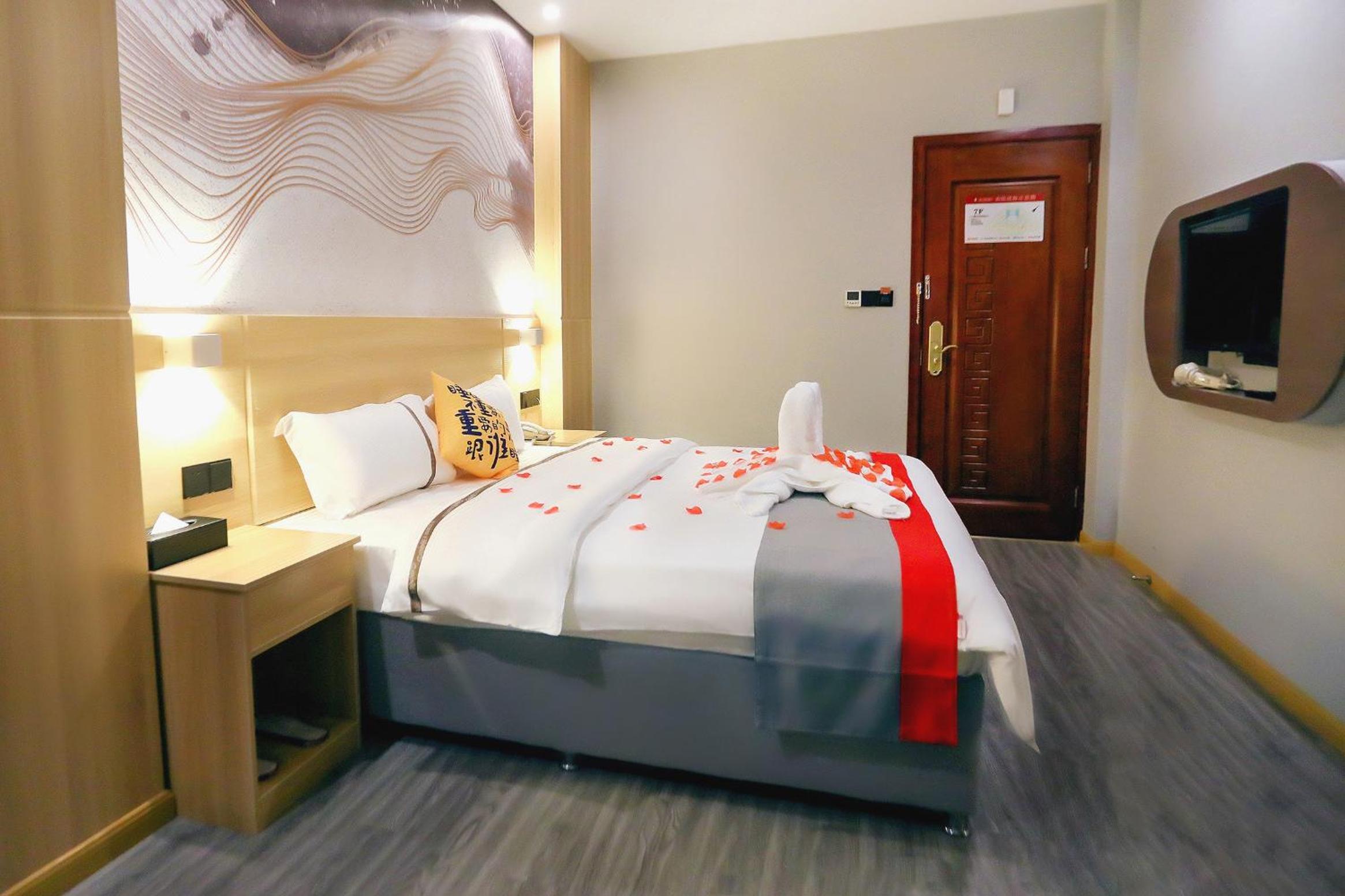 Standard Double Room - Photo 1