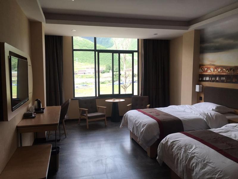 Deluxe Twin Room photo 2