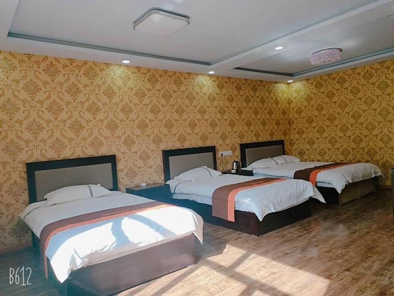 Classic Triple Room photo 1
