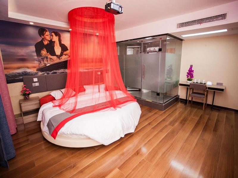 Charm Double Room photo 3