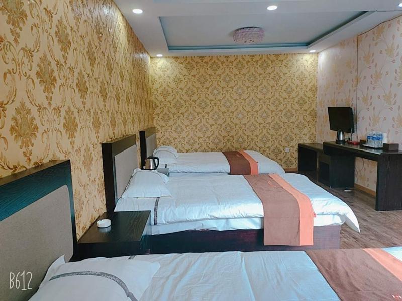 Classic Triple Room photo 2