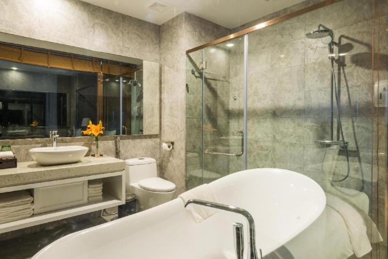 Superior Balcony Room - Photo 2