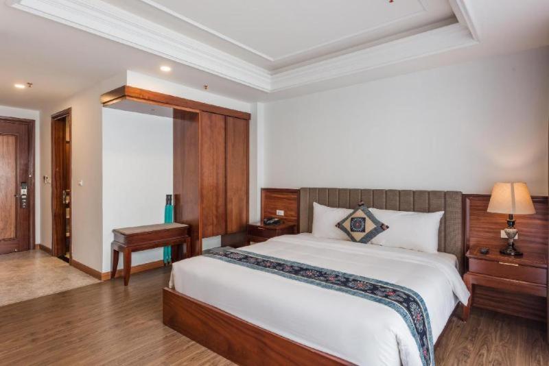 Standard Room (Internal Window) - Photo 9