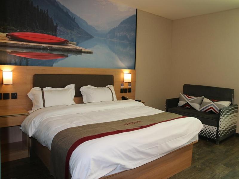 Charm Double Room photo 3