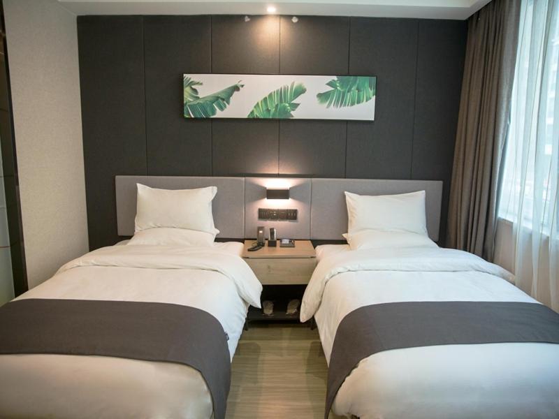 Standard Twin Room photo 3