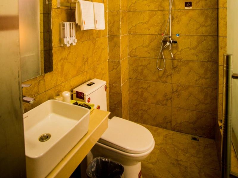 Deluxe Twin Room photo 3