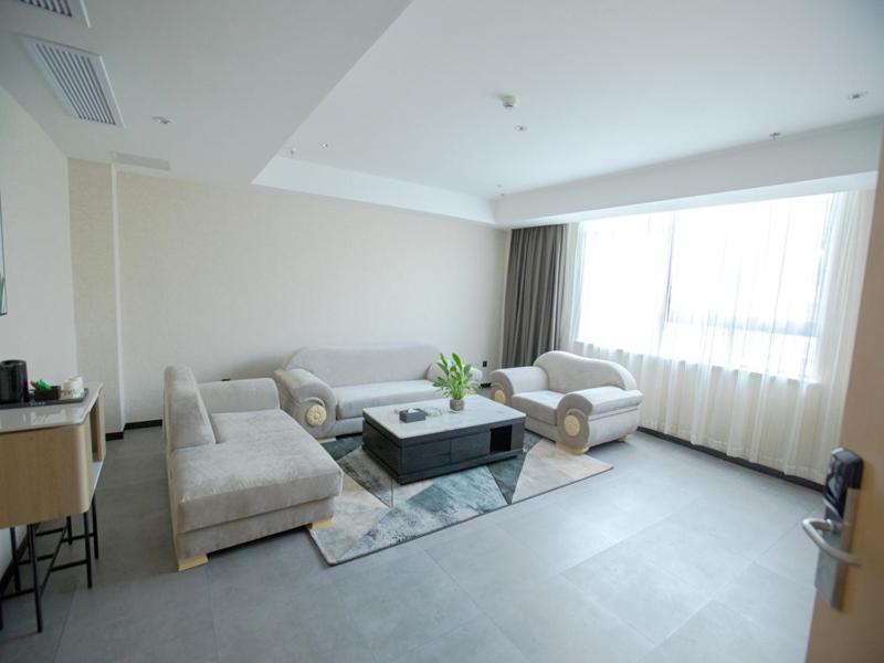Executive Suite photo 2