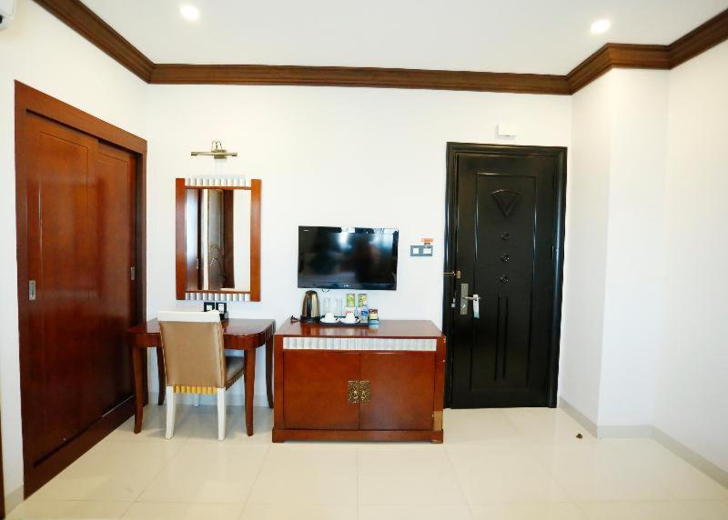 Deluxe Triple River View - Photo 3