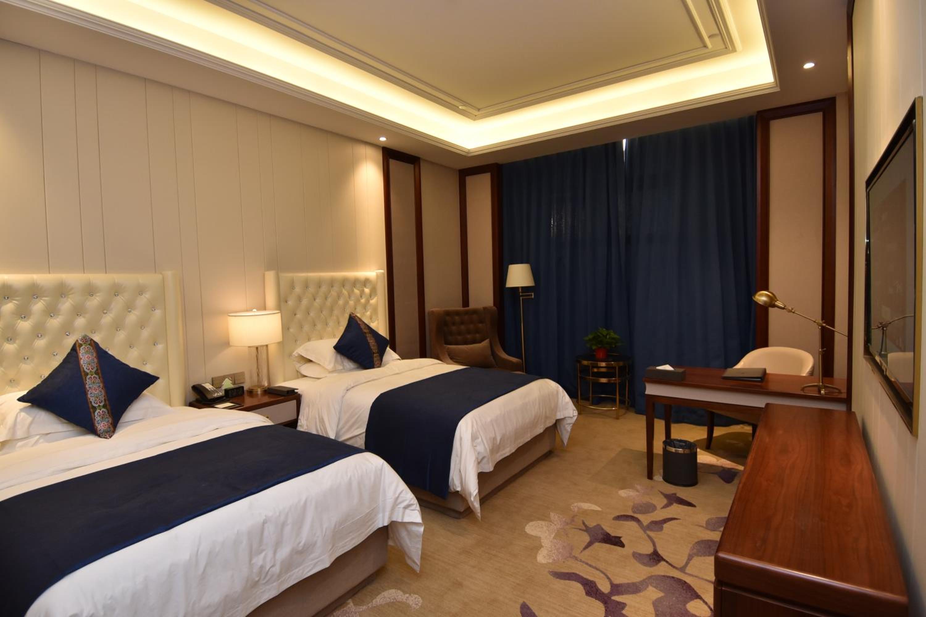 Deluxe Twin Room