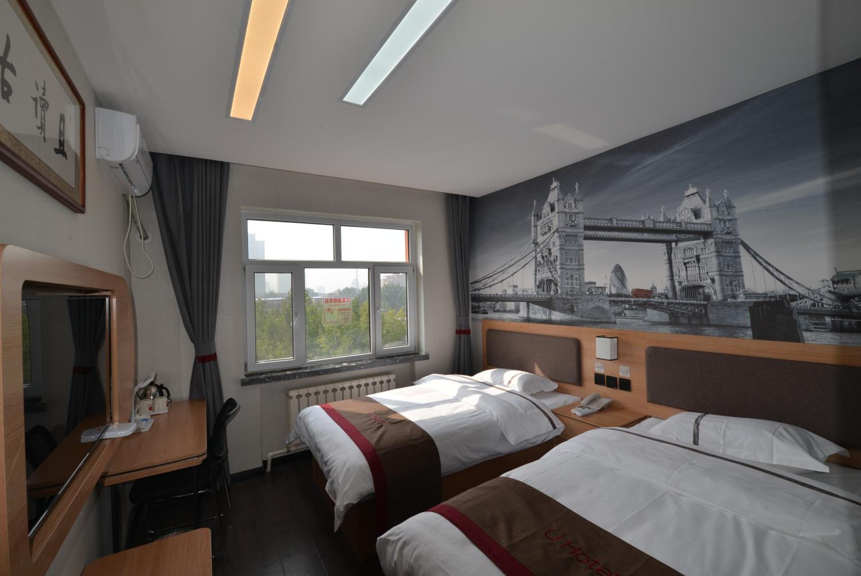 Standard Twin Room photo 1
