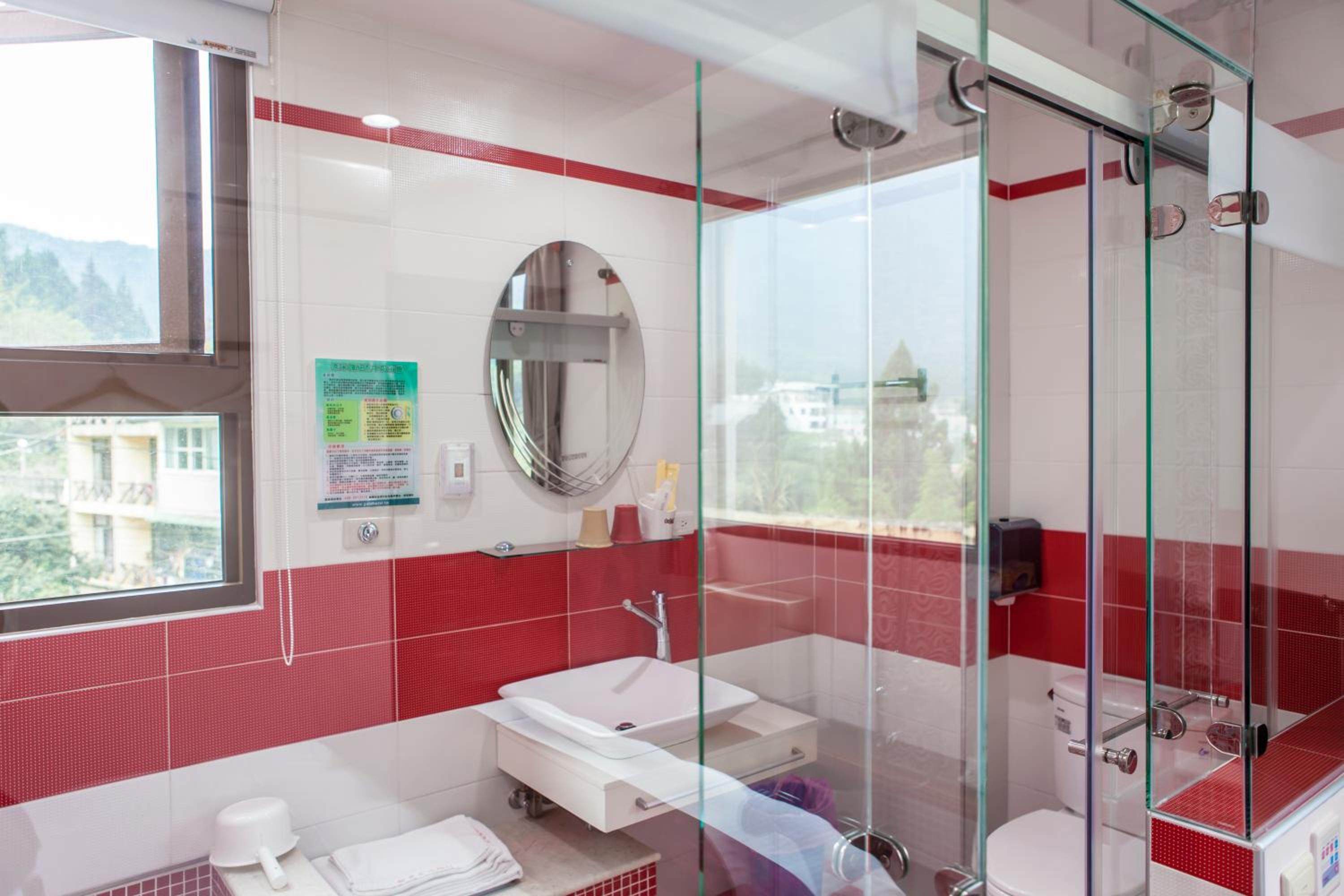 Double Room with Spa Bath photo 2