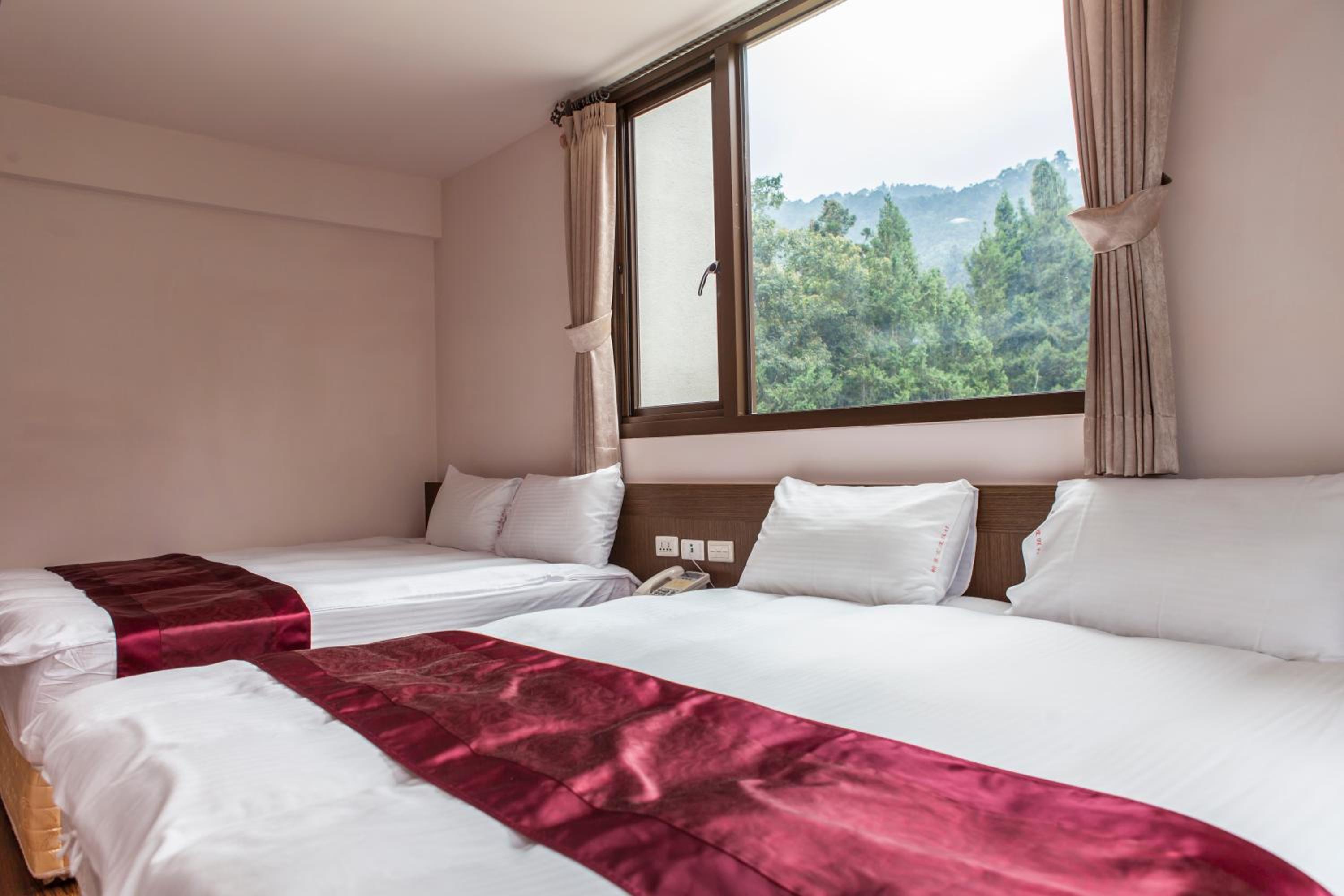 Superior Queen Room with Two Queen Beds
