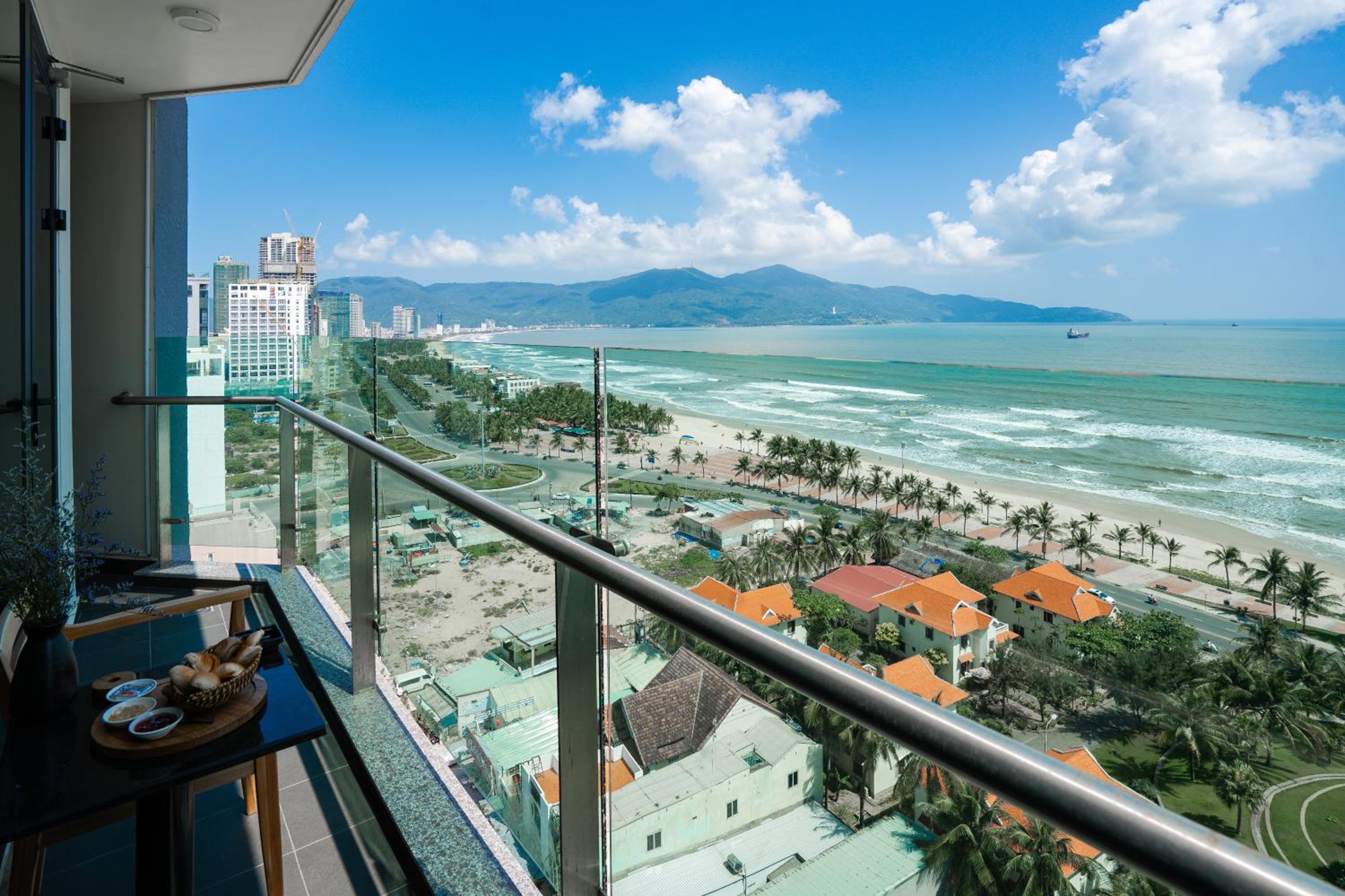 Special Offer - SALA Suite with Balcony and Sea View - Photo 3