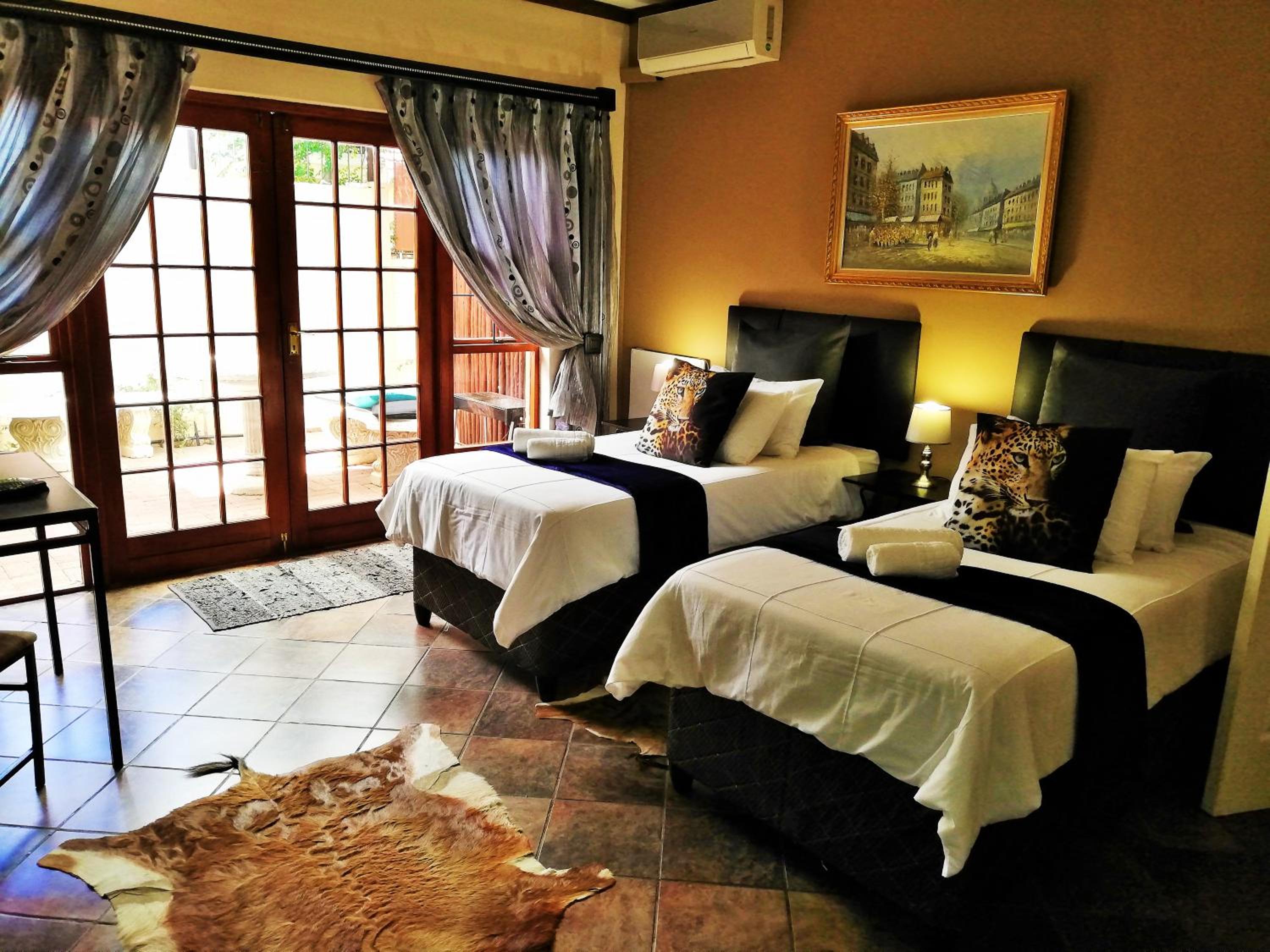 Double or Twin Room - Photo 1