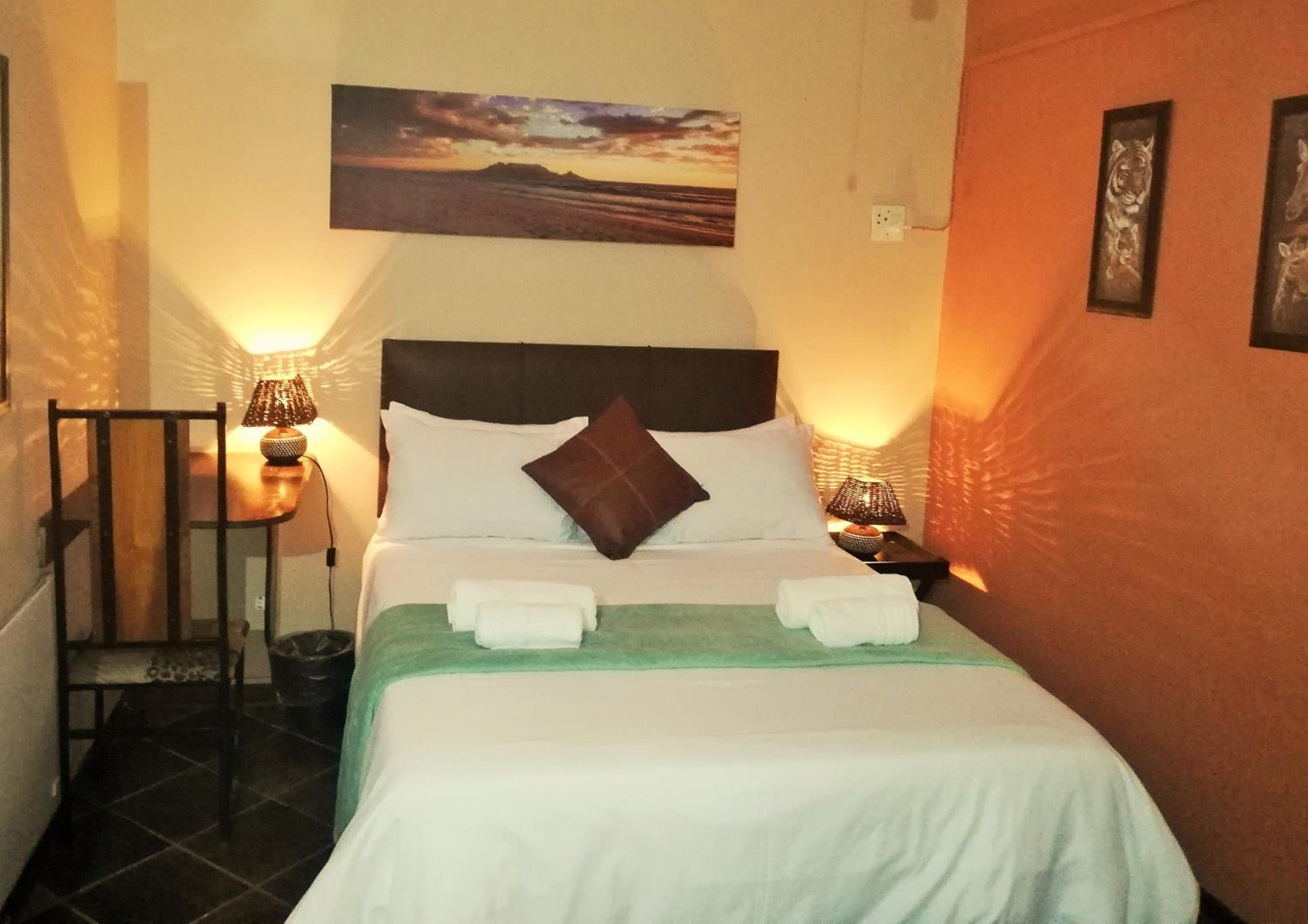 Double Room - Photo 2
