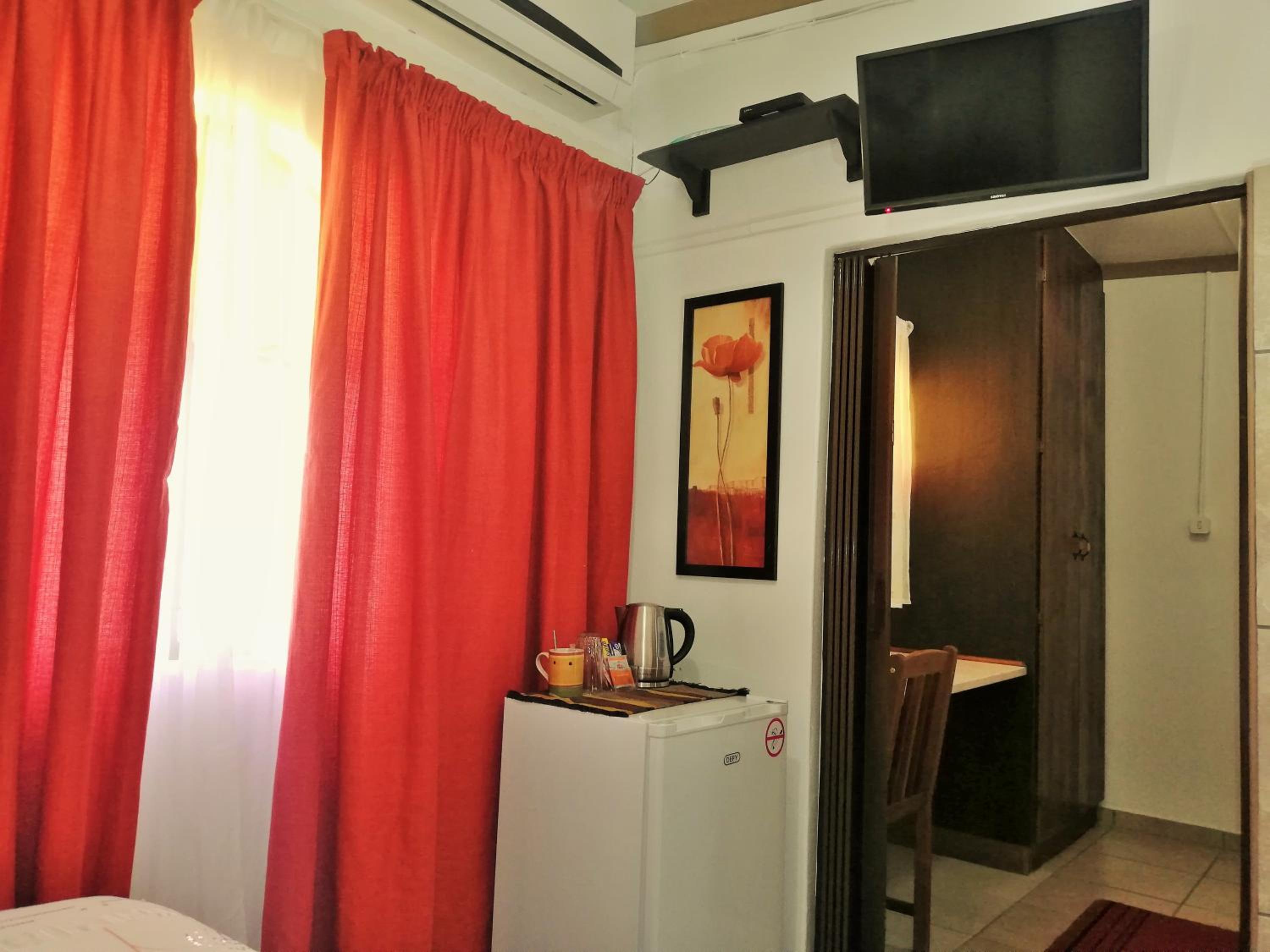 Single Room photo 1