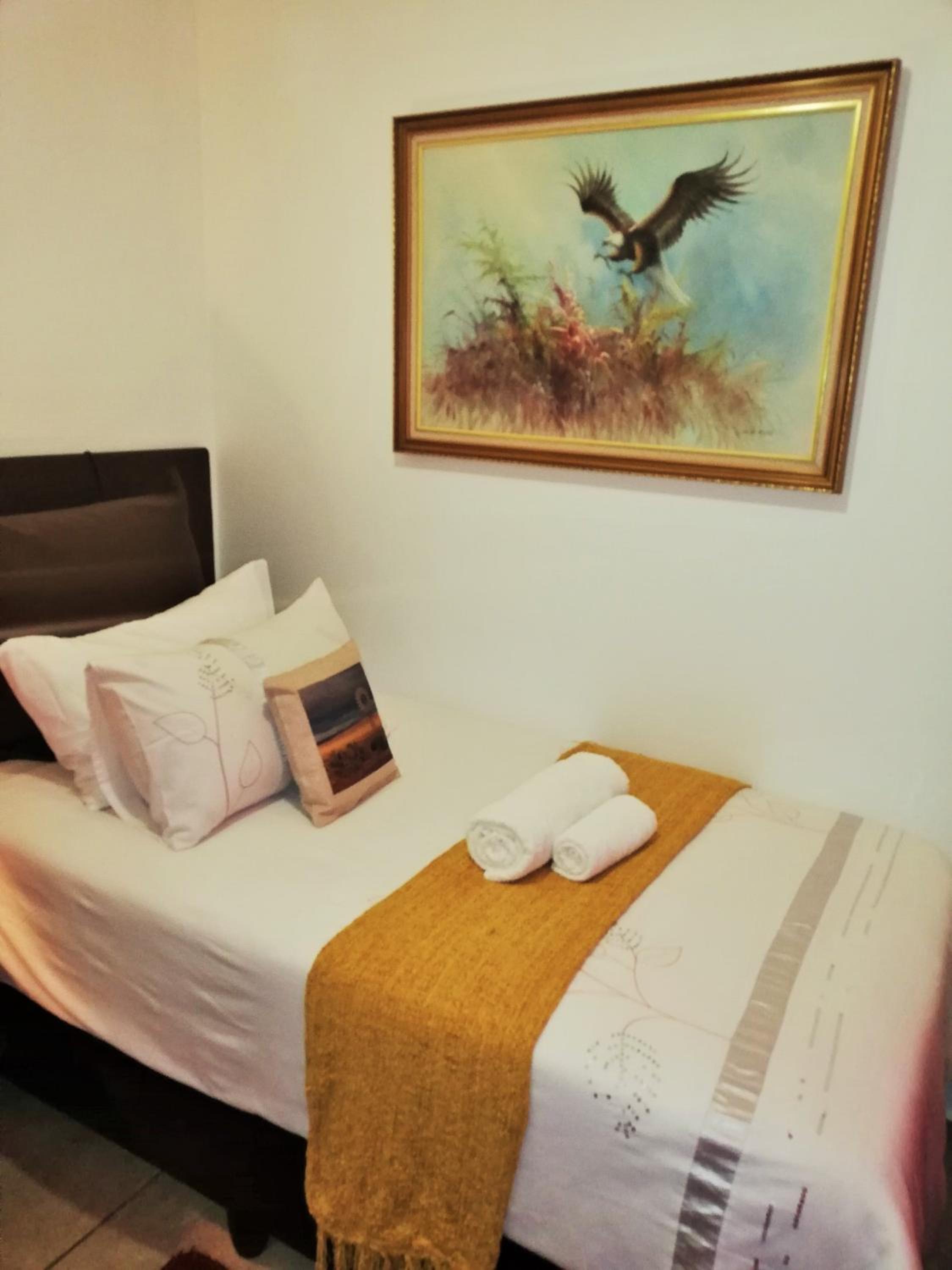 Single Room photo 2