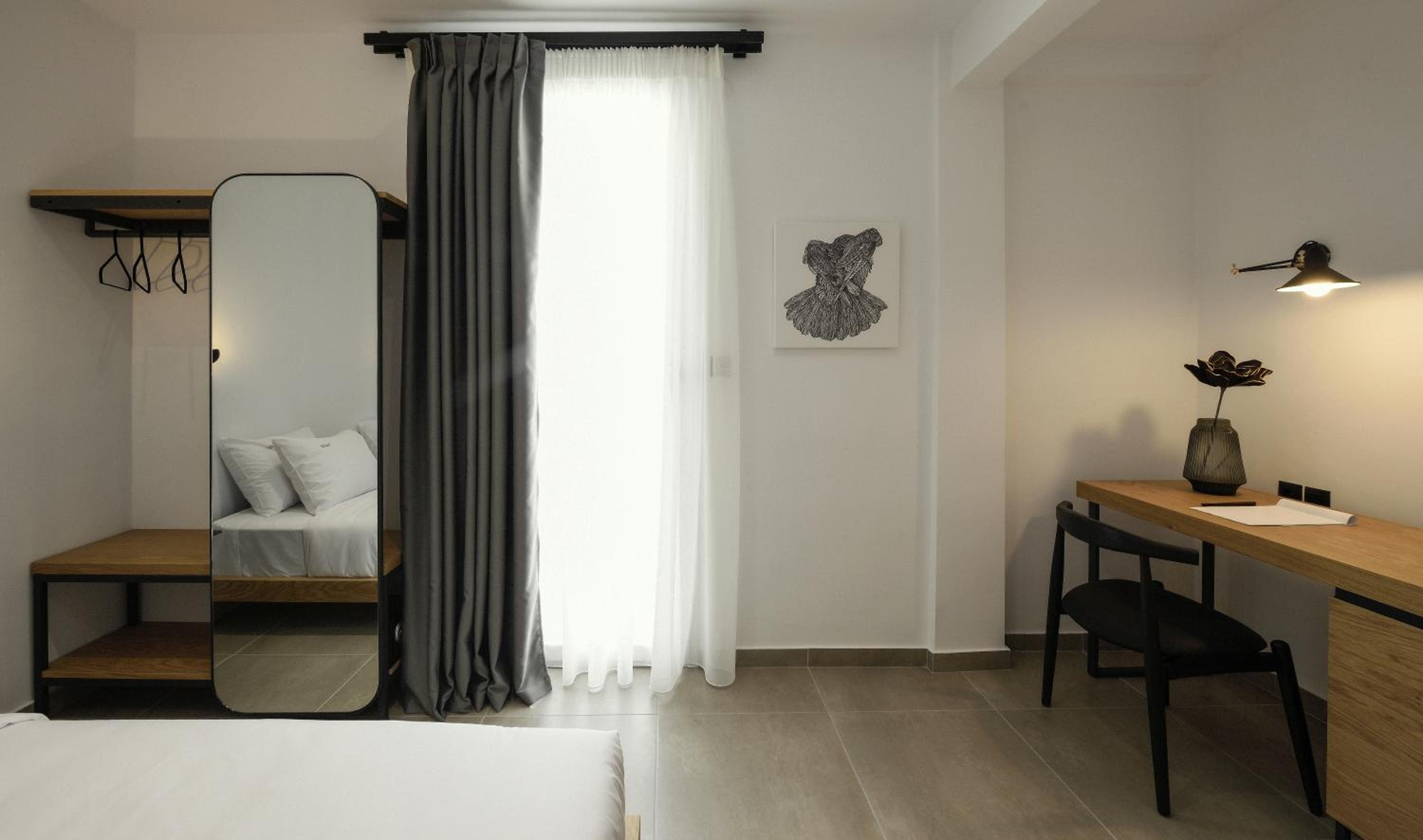 Standard Double or Twin Room - Photo 7