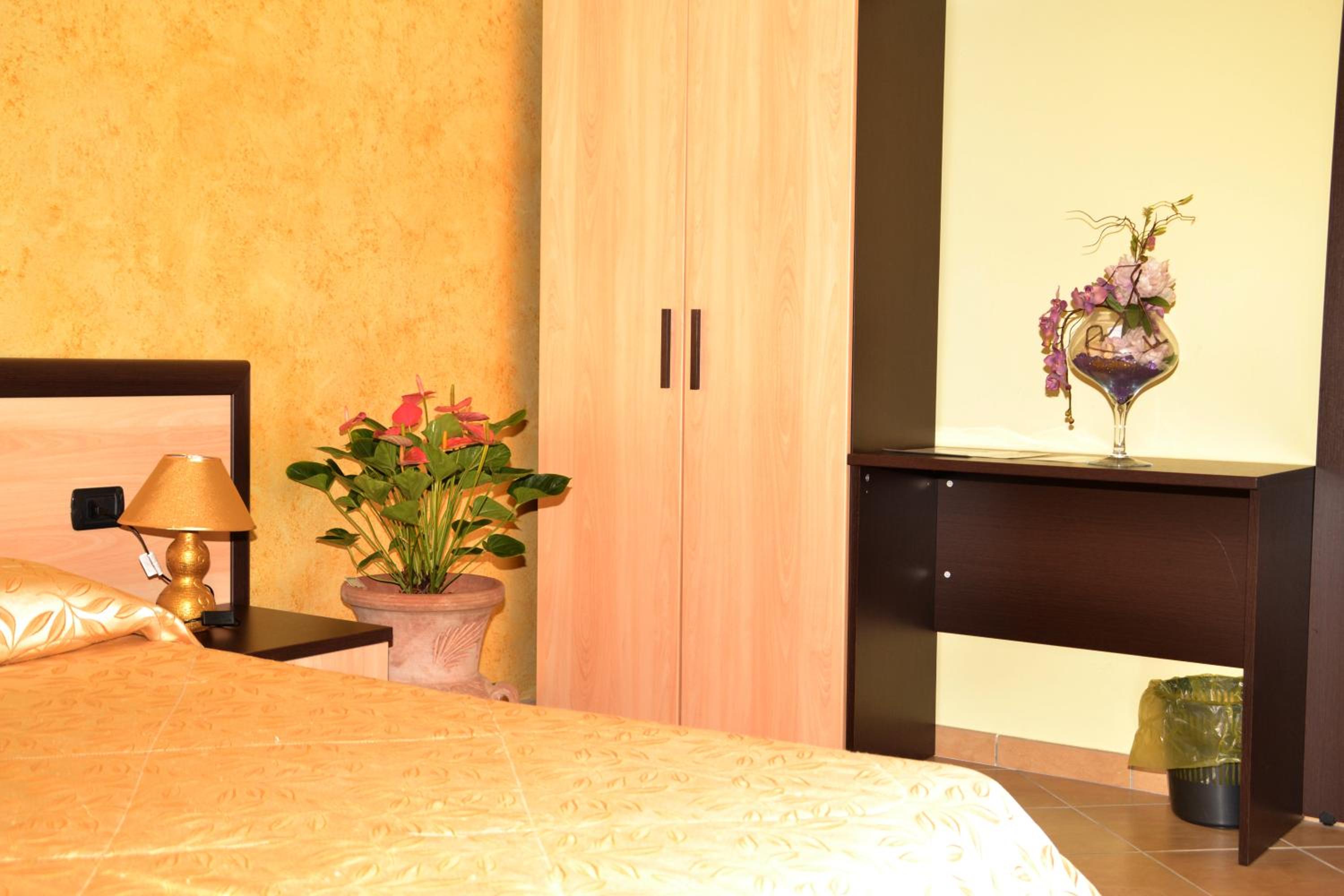 Double Room with Balcony photo 2