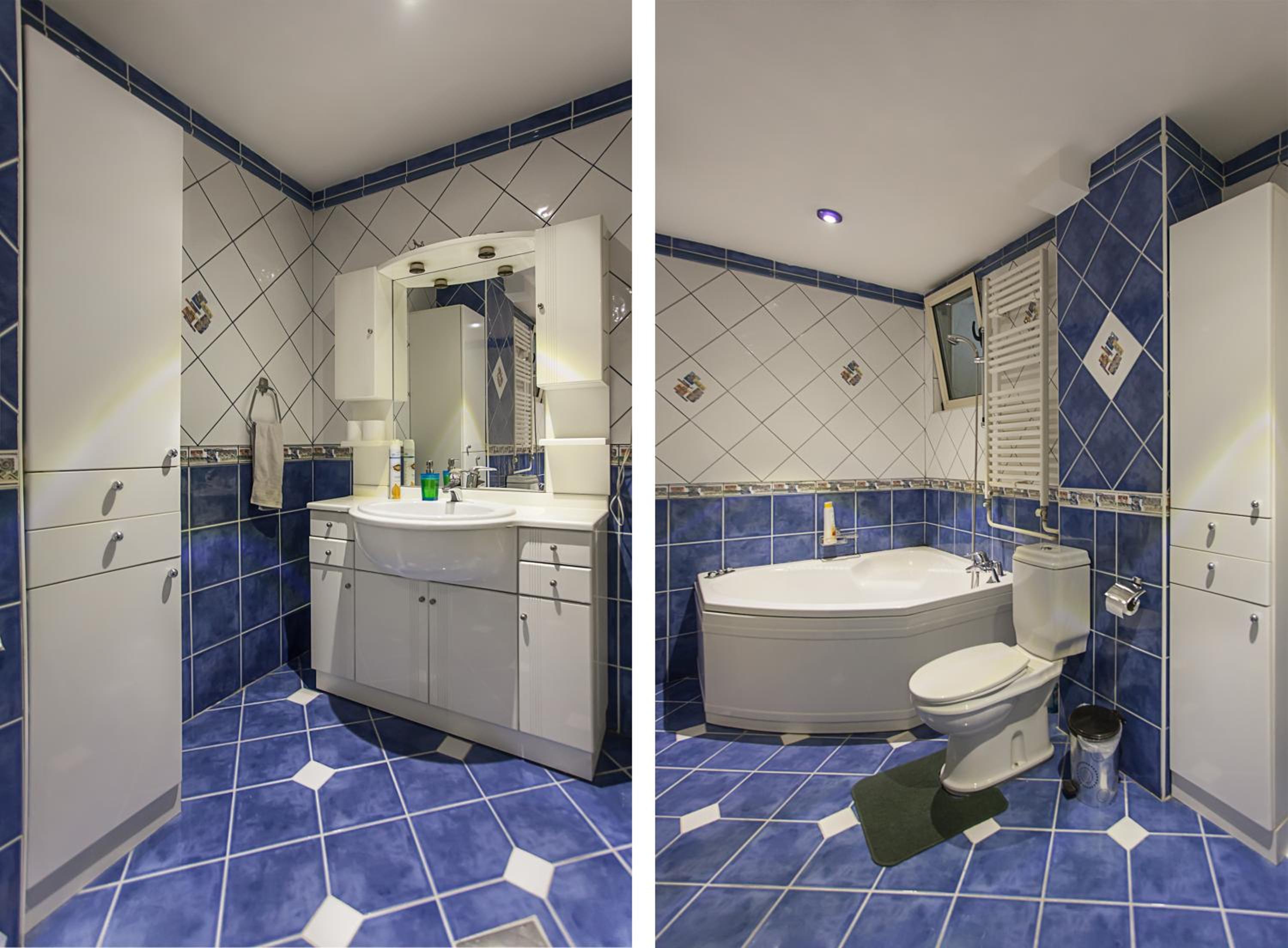 Double Room With Shared Bathroom photo 2