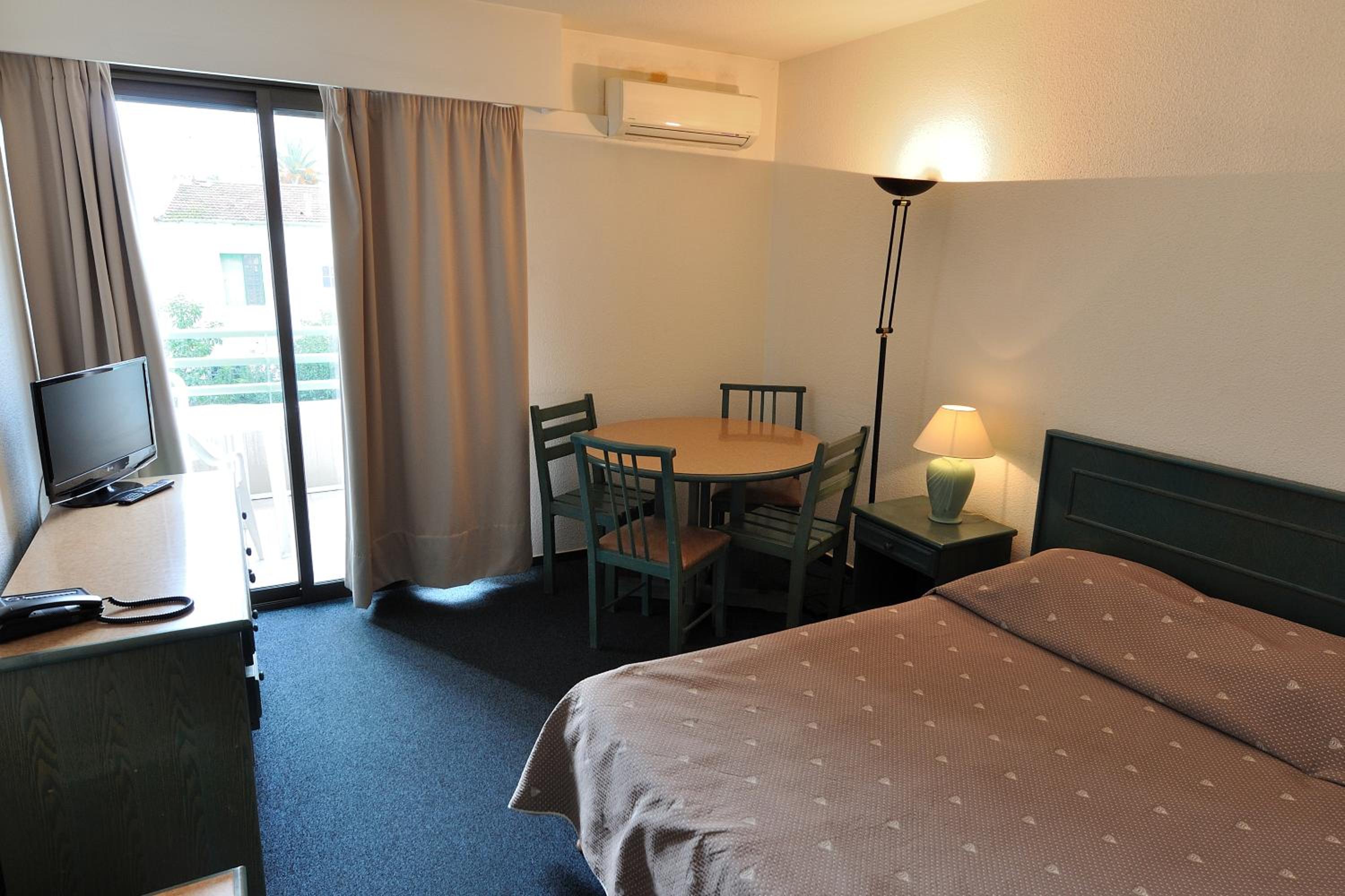Economy Studio (2 Adults) - Photo 3
