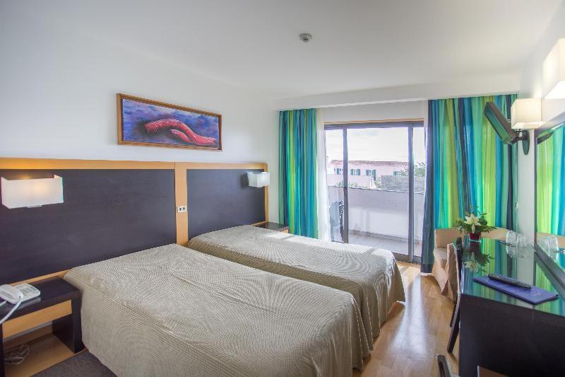 Two-Room Apartment - Photo 1