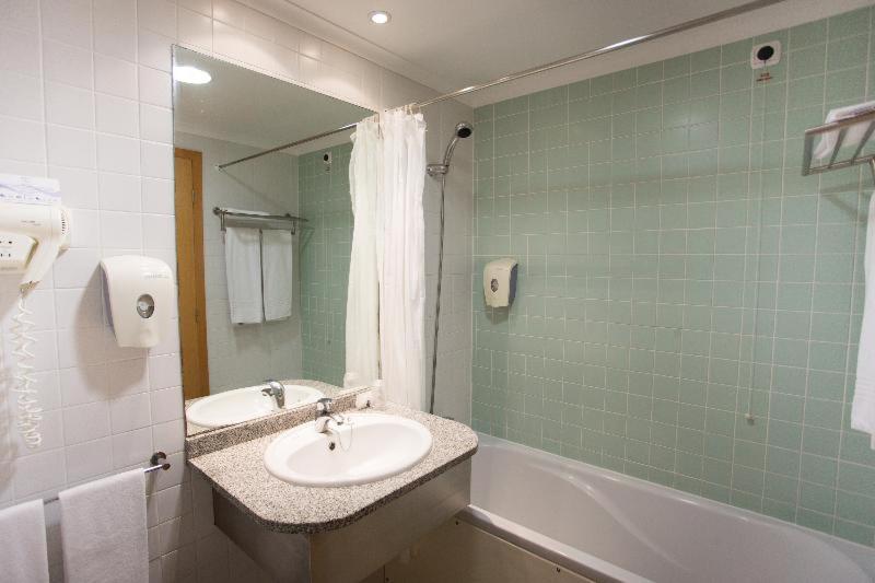 Two-Room Apartment - Photo 2