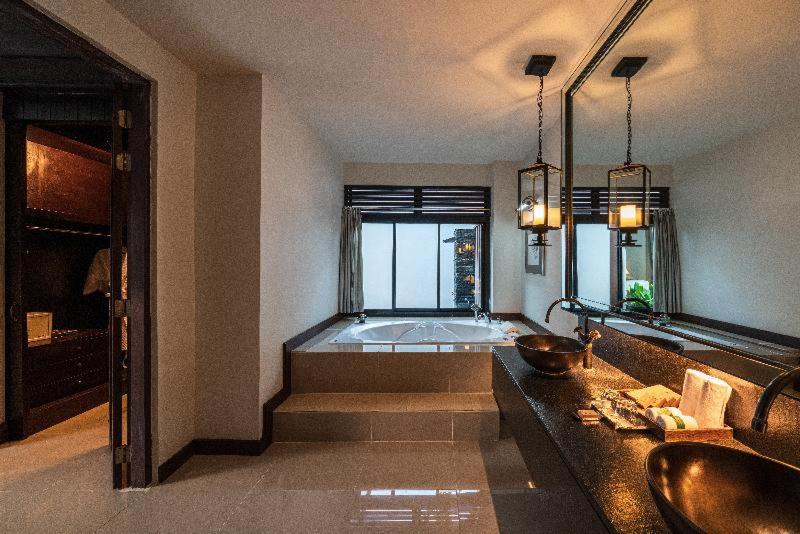 Two-Bedroom Villa - Photo 3