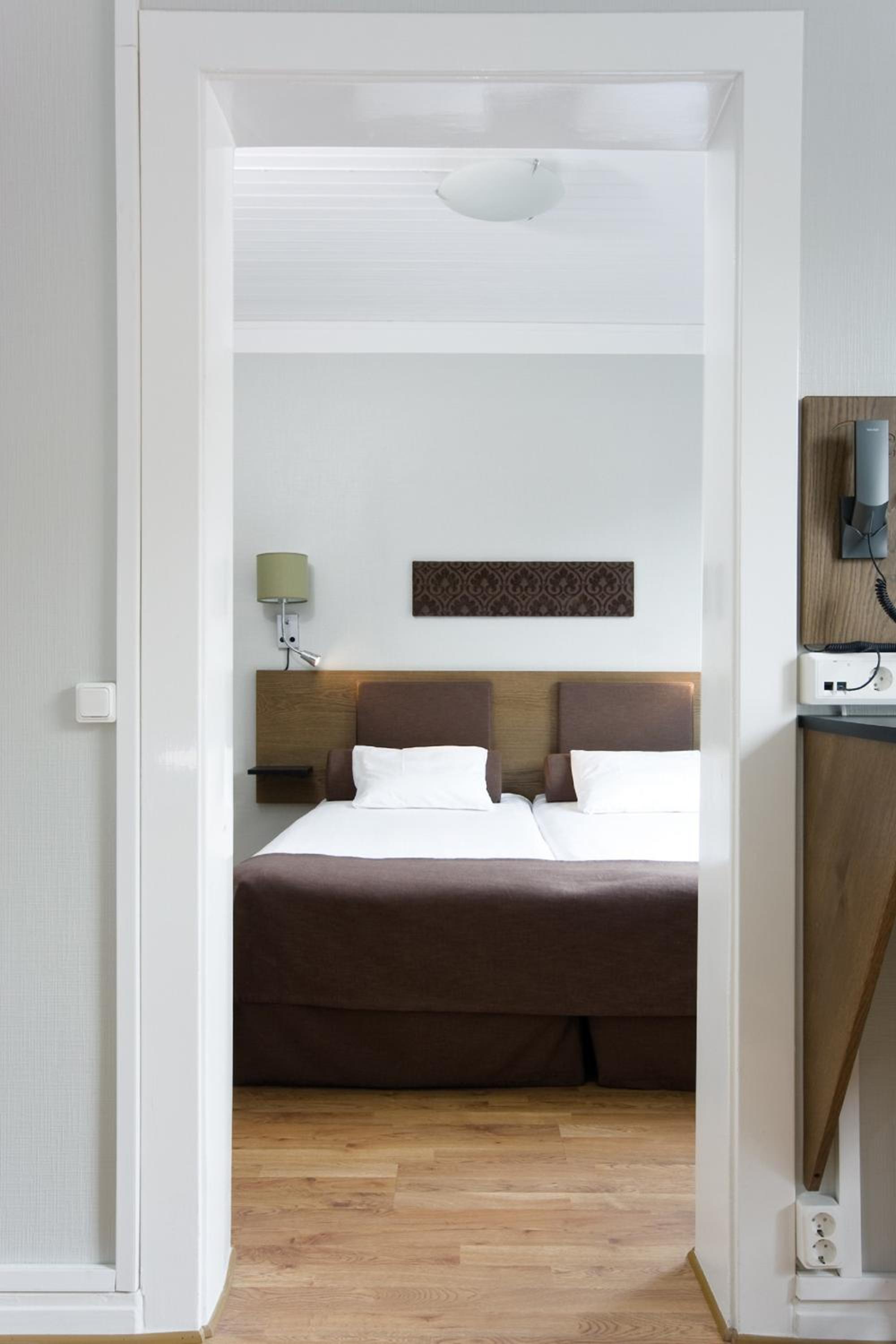 Standard Double Room - Photo 2
